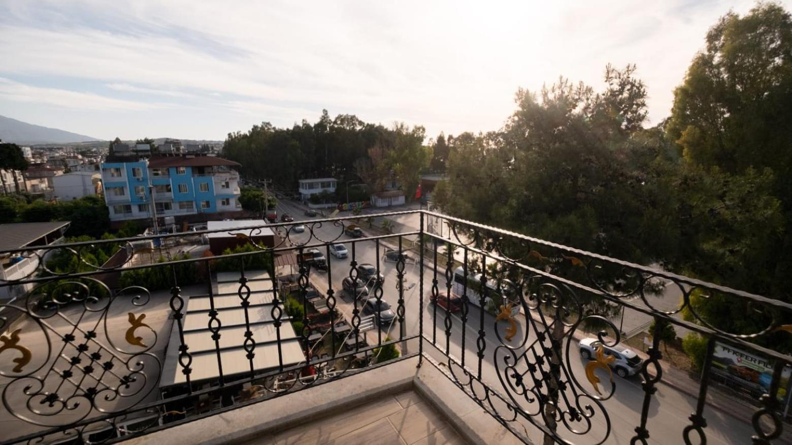 Elada Luxury Otel Arsuz Extérieur photo